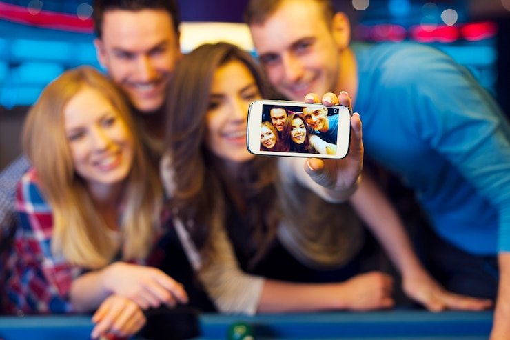 1437 casino game category review showing slots and live dealer options